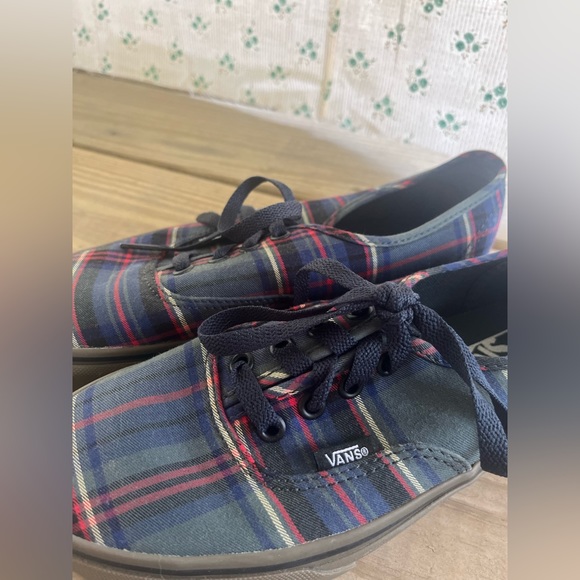Plaid vans size 7 - Picture 2 of 5